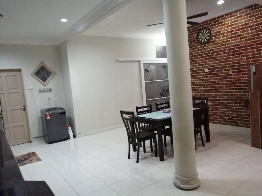 Sri Wang Homestay @ Arau Bagian luar foto